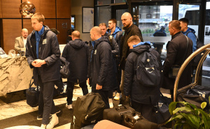 Košarkaši Srbije stigli u Sarajevo pred meč sa BiH: Večeras prvi trening u Skenderiji