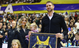 Emotivne scene iz Skenderije: Miralem Halilović se oprostio od dresa reprezentacije BiH