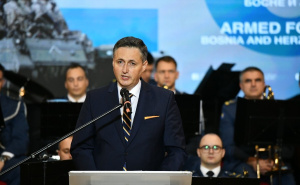 Bećirović povodom 20 godina OSBiH: To je vojska svih nas, moramo je jačati. To je ulaganje u mir