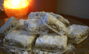 Starinske kockice od oraha: Recept za kolač koji će vas vratiti u dobra stara vremena