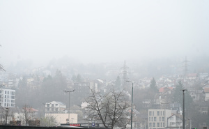 Sarajevo pod gustim smogom: Zrak nezdrav na većini mjernih stanica, upozorenja za rizične grupe