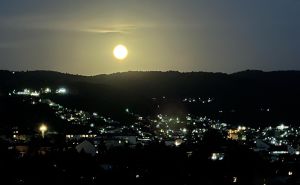 Večeras će se na nebu ukazati spektakl kakav većina ljudi neće ponovo vidjeti idućih skoro 20 godina