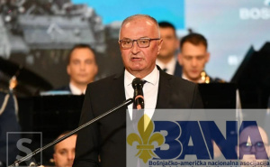 BANA podržala Heleza: "HNS nema kredibilitet ni moralno pravo da proziva ministra odbrane BiH"