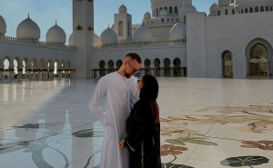 Džanan Musa sa suprugom u turističkom obilasku Abu Dhabija: Posjetili čuvenu džamiju