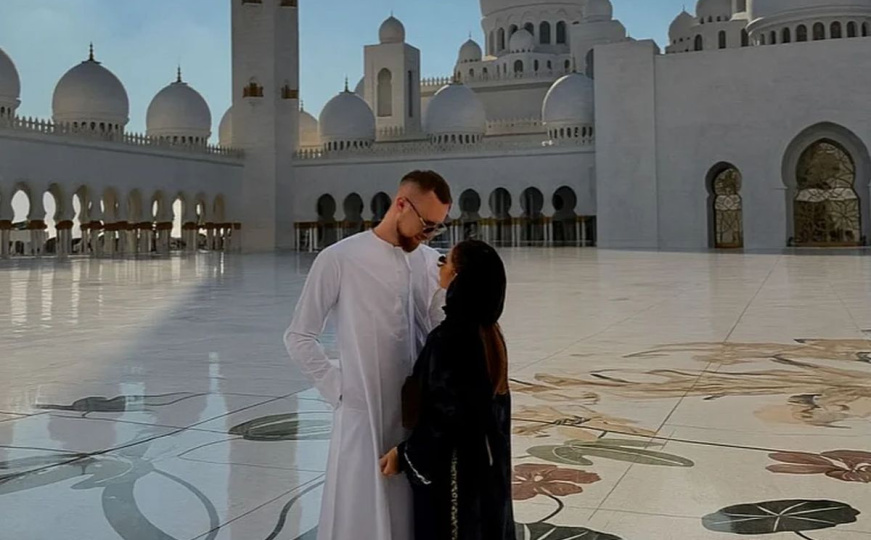 Džanan Musa sa suprugom u turističkom obilasku Abu Dhabija: Posjetili čuvenu džamiju