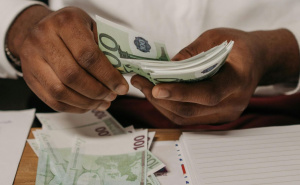 Nevjerovatan slučaj u Njemačkoj: Za 11 dana rada, dobivat će plaću od 17.300 KM još osam godina