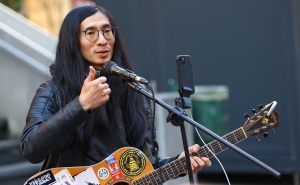 Najpopularniji Tajvanac iz Sarajeva zapjevao veliki hit Halida Bešlića i oduševio prolaznike