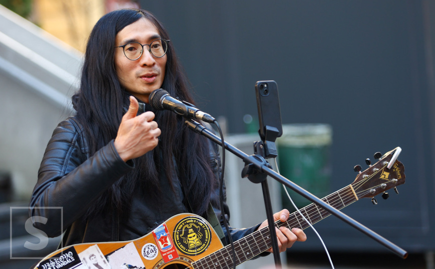 Najpopularniji Tajvanac iz Sarajeva zapjevao veliki hit Halida Bešlića i oduševio prolaznike