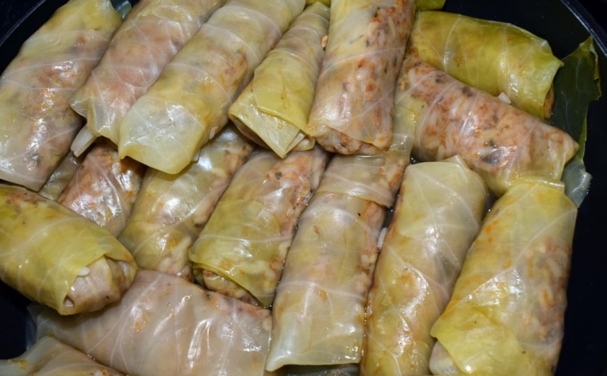 Vrtoglave cijene u BiH: Želite praviti sarmu za praznike, morate ovoliko izdvojiti za ovo jelo