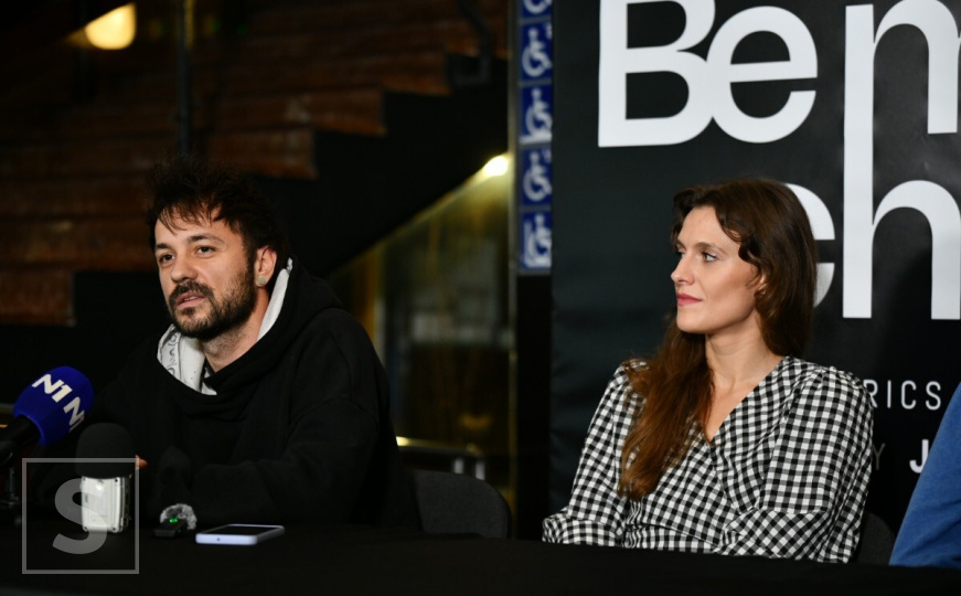 Pretpremijera mjuzikla u Sarajevu:"Be More Chill" otvara važne teme o digitalnom nasilju nad mladima