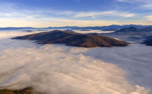Bijeg od smoga: Planinski vrhovi Bosne i Hercegovine nude čisti zrak i sunčane vidike