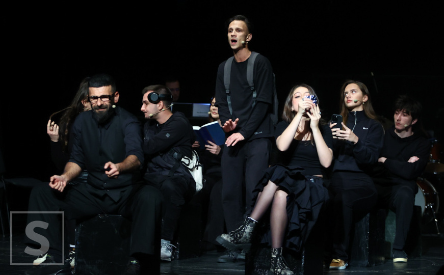 U Sarajevu održana pretpremijera mjuzikla "Be more chill":  Podrška mladima u borbi za bolje sutra