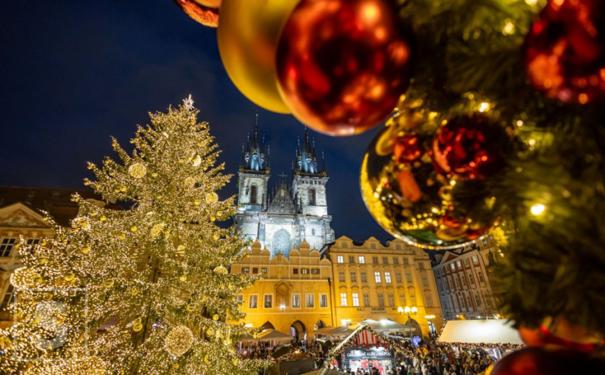 Najpovoljniji božićni sajam u Europi oduševio turiste: Pivo košta 5,10 KM