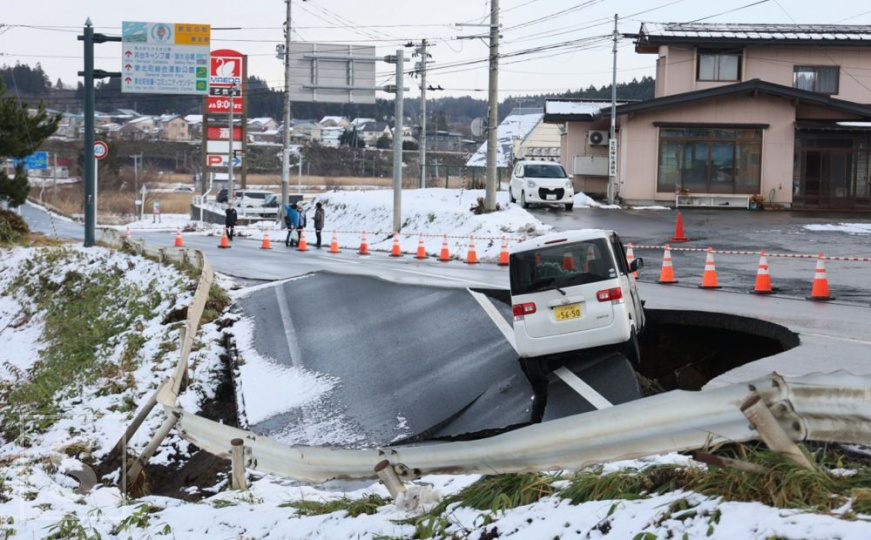 Zemljotres jačine 6.7 stepeni pogodio Japan: Izdato upozorenje za tsunami