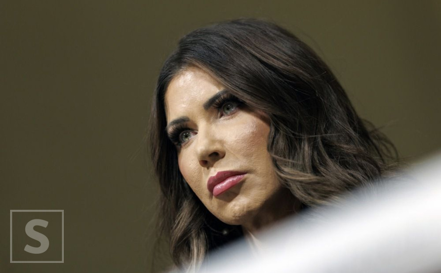 Skandal u Kongresu: Trumpova ministrica optužena za laganje, napustila salu usred žestoke rasprave