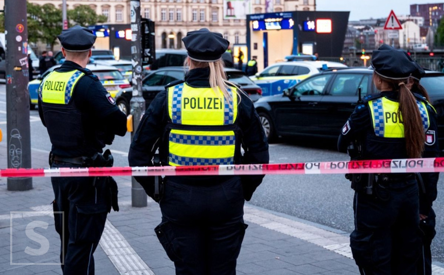 Na božićnom sajmu: Tinejdžer (16) teško povrijeđen u napadu nožem u Njemačkoj