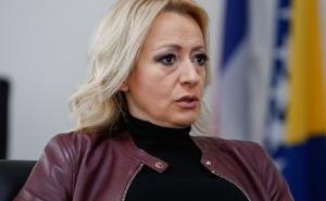 Pandurević poručila Miniću: "Vi mislite da je u redu da mrtvi glasaju. Sram Vas bilo"