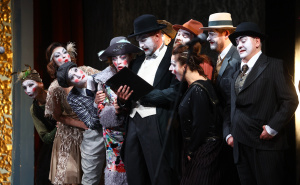 Hit predstava: Nušićeva 'Protekcija' u režiji Kokana Mladenovića odigrana u NPS