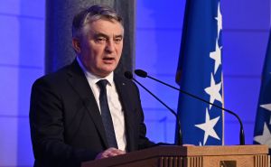 Željko Komšić čestitao Hanuku: "Jevrejima u našoj domovini čestitam veliki blagdan"