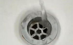 Ne koristite ovo za čišćenje odvoda: Samo možete izazvati oštećenja