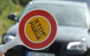 Ugrozili sigurnost: Državljani Hrvatske sankcionirani zbog 'driftanja' u svadbenoj povorci u BiH