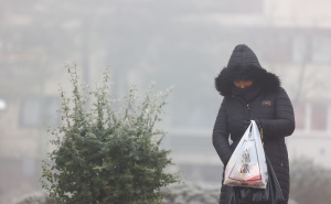 Hladno jutro i zagađen zrak u Sarajevu: Pogledajte šta smo zabilježili na ulicama