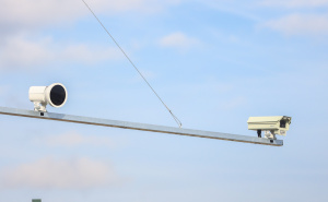 Kamere za nepropisno parkiranje uklonjene sa dva stajališta u Sarajevu: Policija pojasnila razlog