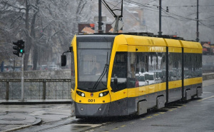 Putnici ostali u šoku: Maloljetnik napadnut u tramvaju u Sarajevu