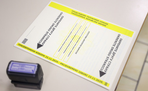 Ko sabotira nabavku opreme za transparentnije izbore?