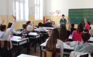 Mnogo prvačića ima poremećaje u govoru: Stručnjaci upozoravaju na prekomjernu upotrebu telefona