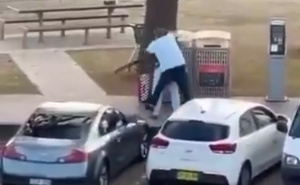 Nove fotografije: Pogledajte šta je policija pronašla u automobilu napadača na Bondi plaži