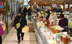 Provjerili smo cijene namirnica za prazničnu trpezu: Pogledajte koliko košta suho meso, riba, sir...