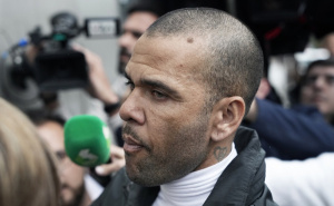 Dani Alves kupuje portugalski klub: Mogao bi i zaigrati za njega