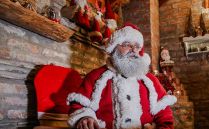 Djed Mraz krenuo na put oko svijeta: Pratite uživo gdje se trenutno nalazi i gdje dijeli poklone