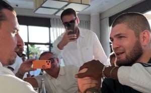 Khabib i Zlatan Ibrahimović "odmjerili snage" u obaranju ruku: Iznenadit ćete se kako je završilo