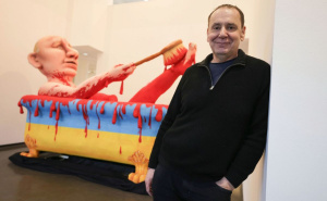 Njemačkom vajaru Moskva sudi u odsustvu zbog karikatura Vladimira Putina