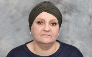 Pomozi.ba pokreće apel za Adisu Husejinović: Za njeno liječenje potreban je naš poziv na 17048