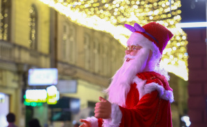 Sarajevske ulice u znaku lampica i radosti: Praznična atmosfera osvaja grad