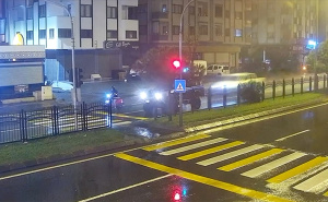 Zastrašujući snimak iz Turske: Motociklista poginuo čekajući zeleno svjetlo na semaforu