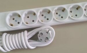 Sigurnost uvijek na prvom mjestu: Ove uređaje nikada ne uključujte u produžni kabl