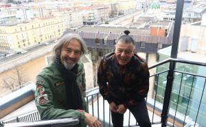 Parni valjak i "Moja je pjesma lagana, polagana, i tiho se ispija..."