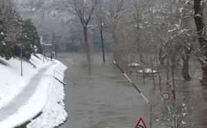 Proglašena vanredna situacija u Zvorniku: Došlo do naglog porasta Drine, nema struje