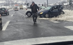 Teška nesreća na autoputu A1: Jedna osoba prebačena u bolnicu