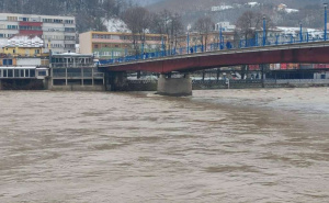 Prvo kiša, a sad snijeg u Goraždu: Voda odnijela most, formiralo se klizište