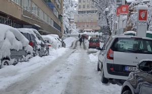 Građani Sarajeva se žale da sporedne ulice nisu očišćene, iz RAD-a tvrde: "Zakonska je obaveza..."