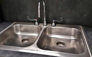 Zaboravljeno mjesto u procesu čišćenja kuhinje: Izuzetno je pogodno za stvaranje plijesni