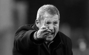 Umro legendarni francuski fudbaler i trener: Oglasili se Zidane i Platini