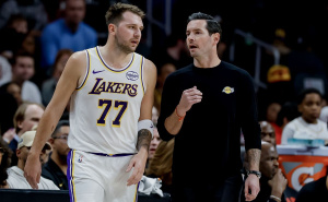 Luka Dončić i LeBron James donijeli pobjedu Lakersima protiv Hawka