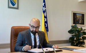 Hasanović potpisao odluku umjesto Amidžića: CIK dobio 600.000 KM za ponovljanje izbora u RS-u