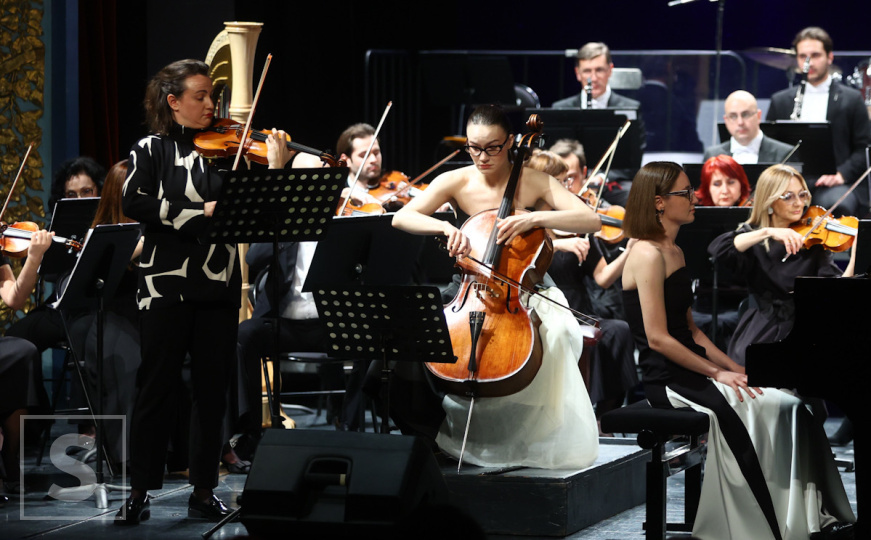 Magija muzike: Sarajevska filharmonija i solisti očarali srca publike